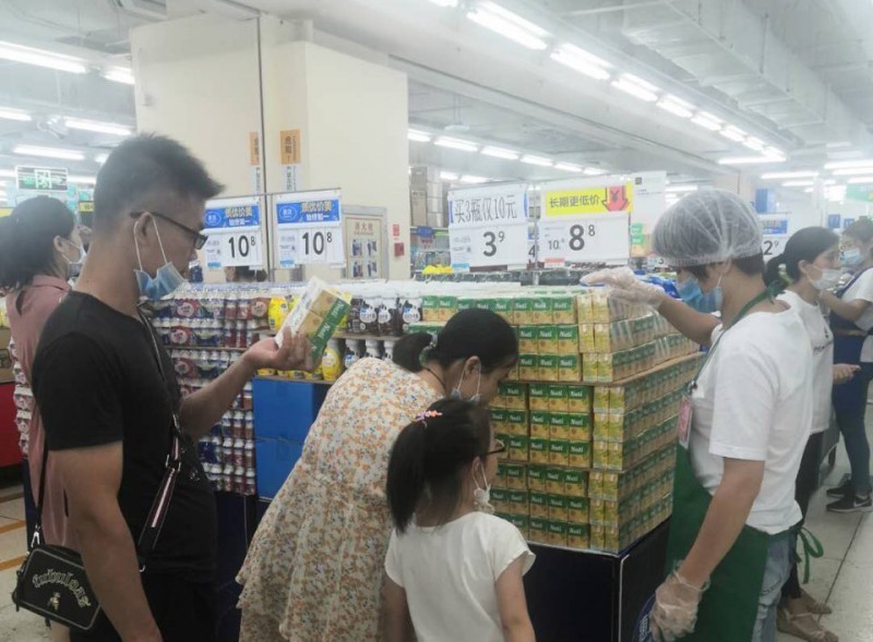 Tiêu dùng & Dư luận - NutiFood mở rộng kênh phân phối thông qua đại siêu thị Walmart