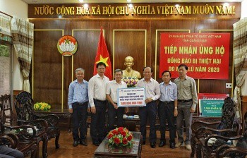 EVNCPC ủng hộ hơn 2,8 tỷ đồng chia sẻ khó khăn với nhân dân 4 tỉnh miền Trung