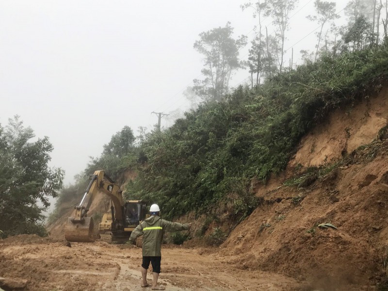 Tin nhanh - Quyết tâm thông đường 71 vào Rào Trăng 3 cứu hộ các nạn nhân mất tích (Hình 4).