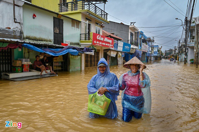 Bo Cong Thuong: Khong de tang gia hang hoa dot bien o vung lu anh 1