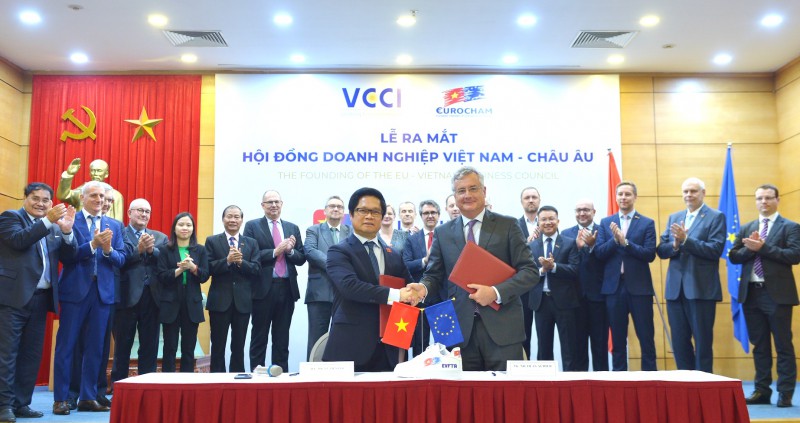 ra mat hoi dong doanh nghiep viet nam eu