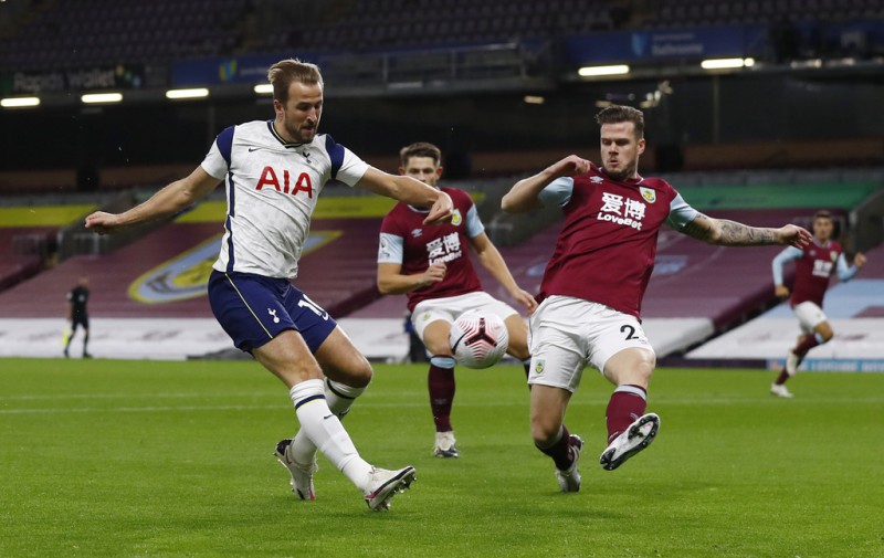 Tottenham dau Burnley anh 2