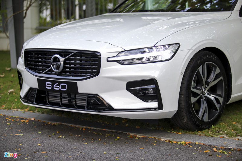 Volvo S60 R-Design anh 22