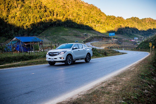 Mazda BT-50 anh 3