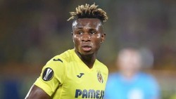 Man Utd theo đuổi Chukwueze, Juventus mua Pogba