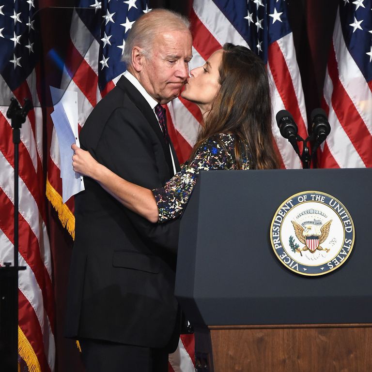 Joe Biden dac cu anh 6