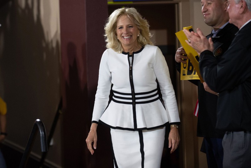 Ba Jill Biden thich mac do thanh lich anh 6