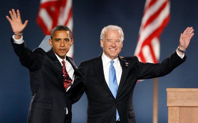 Ong Biden va Obama mac do giong nhau anh 1