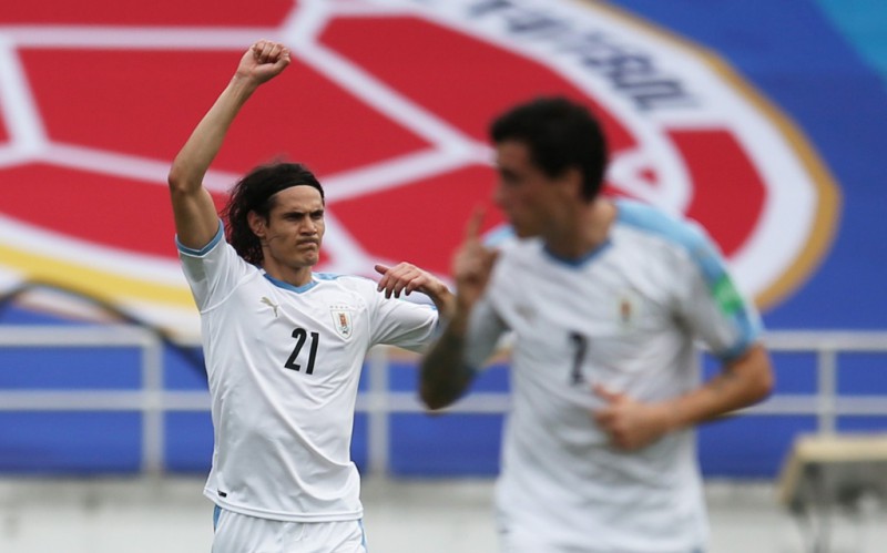 Cavani ghi ban anh 2