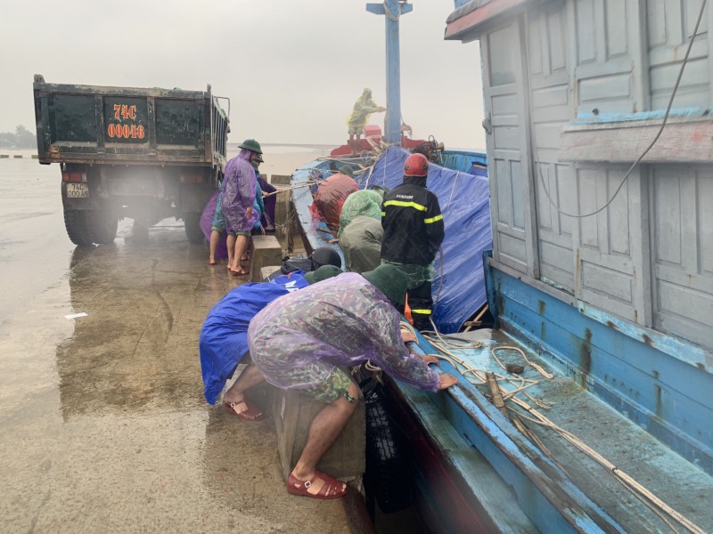 Tin nhanh - Quảng Trị: Sẵn sàng ứng phó bão số 13 (Hình 2).