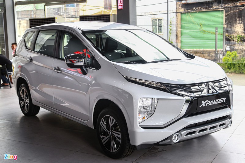 Mitsubishi Xpander bo xa Toyota Innova trong thang 10 anh 2