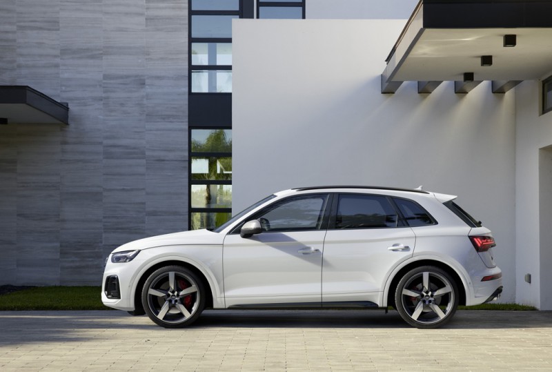 Audi SQ5 doi 2021 duoc ra mat anh 4