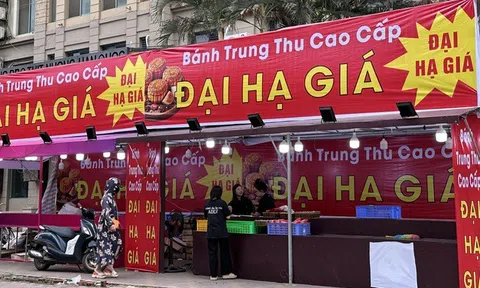 Đại hạ giá nhưng vẫn ế ẩm, bánh trung thu sau rằm sẽ đi về đâu?