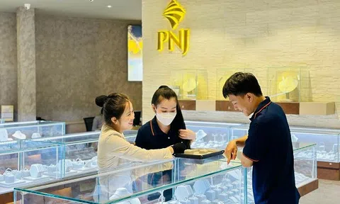 Nộp thêm thuế, lợi nhuận của PNJ xuống mức thấp nhất 3 năm