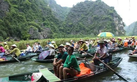 Du lịch Ninh Bình cán đích, đã đón gần 7,7 triệu lượt du khách