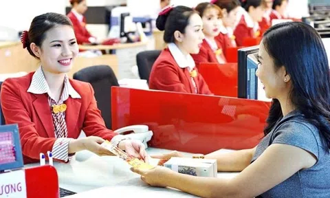 HDBank đạt 3 giải thưởng tại cuộc bình chọn "Doanh nghiệp niêm yết 2024"